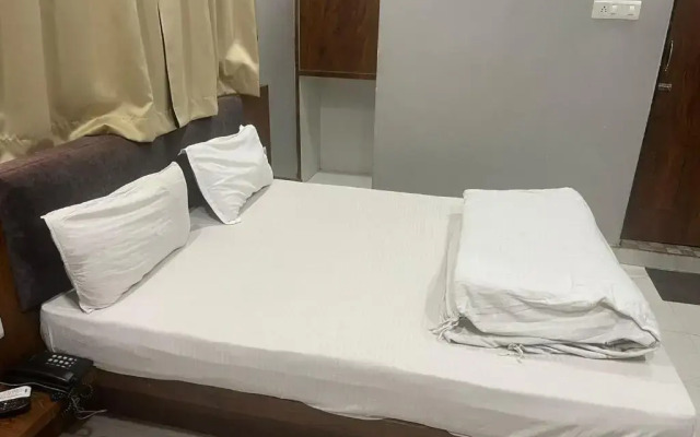 Hotel Shankar by OYO Rooms