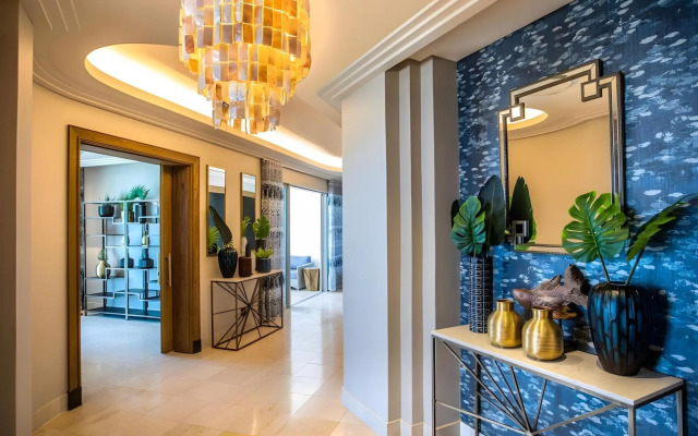 Suncoast Hotel & Towers