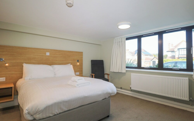 Marine Court Suite