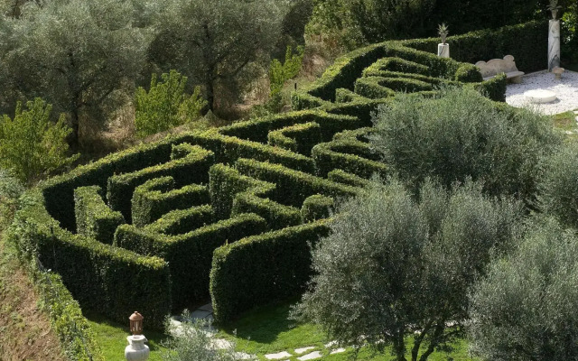 Sovana Hotel & Resort