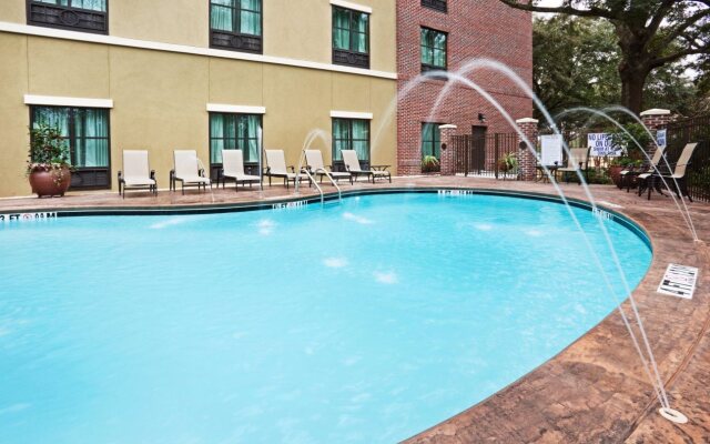 Holiday Inn Express & Suites Mt. Pleasant by IHG