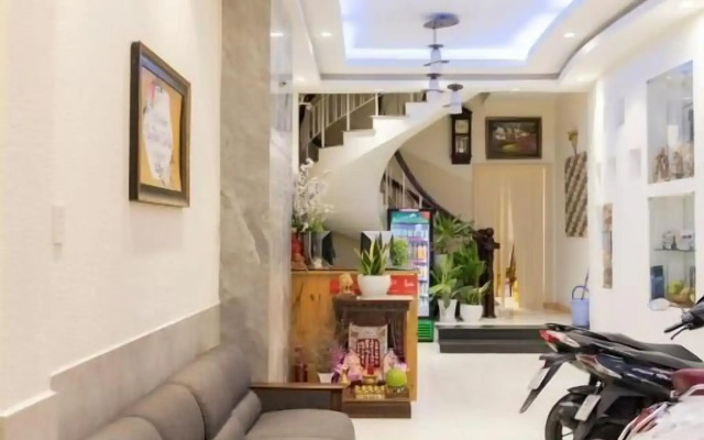 Nhu Huynh Hotel