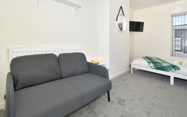 Townhouse @ Hall O Shaw Street Crewe