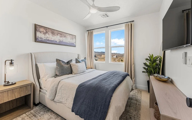 Azure Sands 3 Bedroom Condo