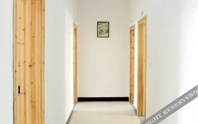 Wuyuan Jingqing Hostel