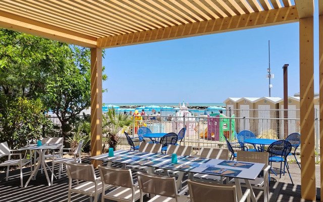 Hotel Cola Frontemare