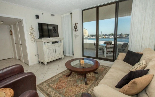 East Pass Towers 305 2 Bedroom Condo by RedAwning