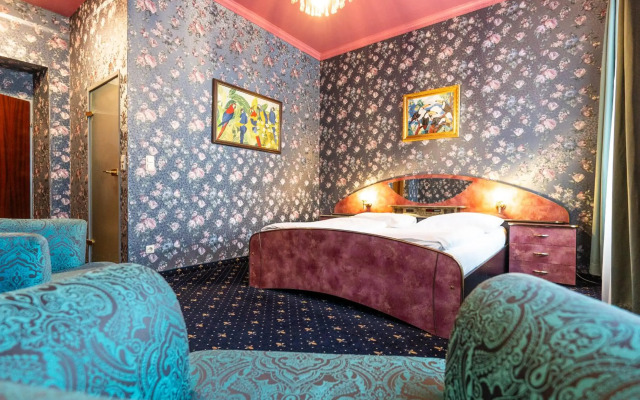 Hotel Urania