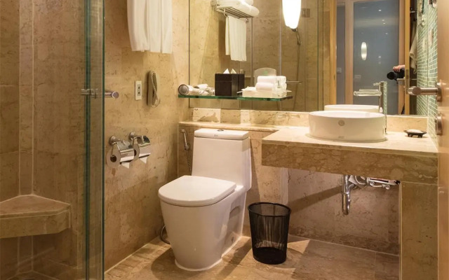 The Garden City Hotel