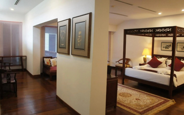 Heeren Palm Suites