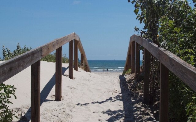 Island Get away BB827