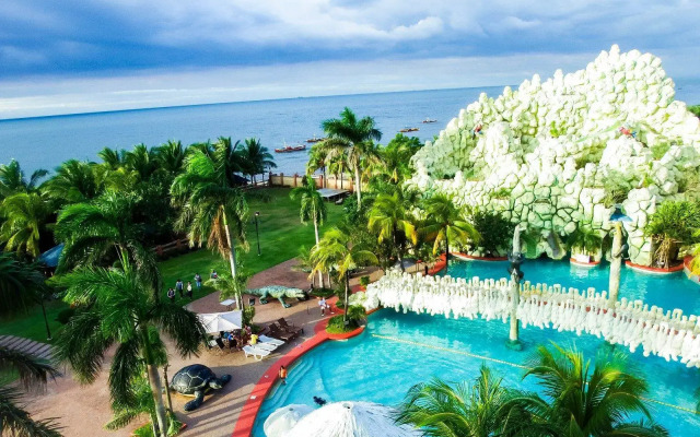 Tanza Oasis Hotel and Resort