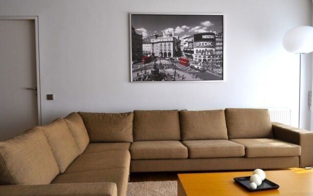 Elafivolia Arachova Suites