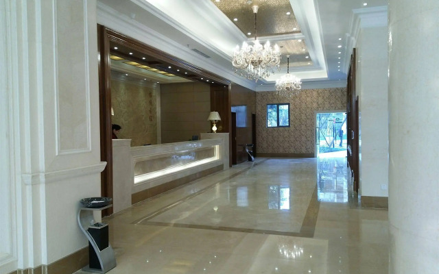 Ruijia Hotel Chengdu Airport