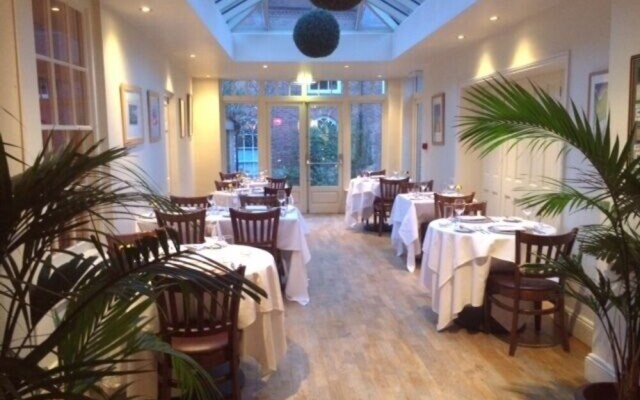 Dinham Hall & Elliotts Bistro