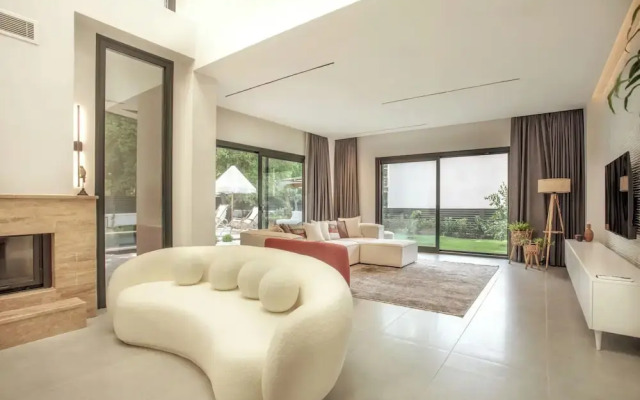 Spacious 4BR Villa Perfect for Families & Friends