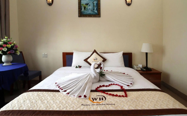 White House Hotel