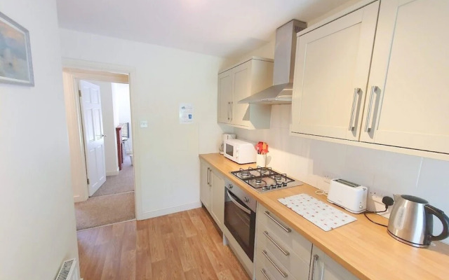 2-bed Flat With Superfast Wi-fi DW Lettings 29br