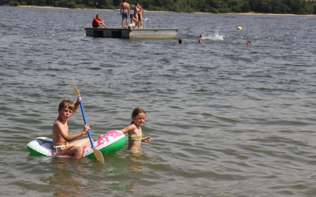 Cozy Mansion in Brandonnet With Swimming Pool