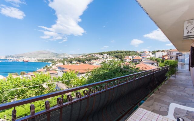 Apartment Ljube
