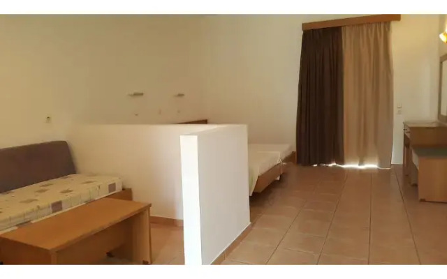Pefkos Blue Hotel