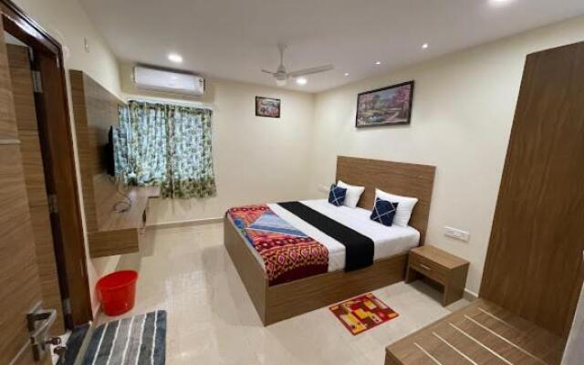 Pickurstay @ Lakshmi Tulasi Residency