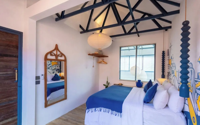 Studio Santorini - 1 BR Loft in Canggu
