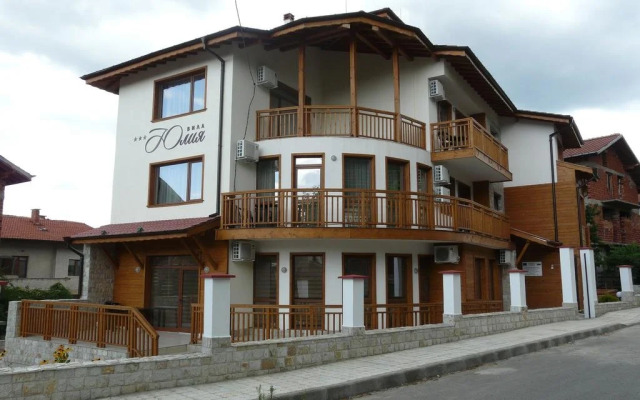 Yuliya Guest House