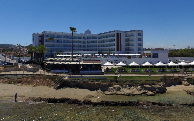 Evalena Beach Hotel Apts