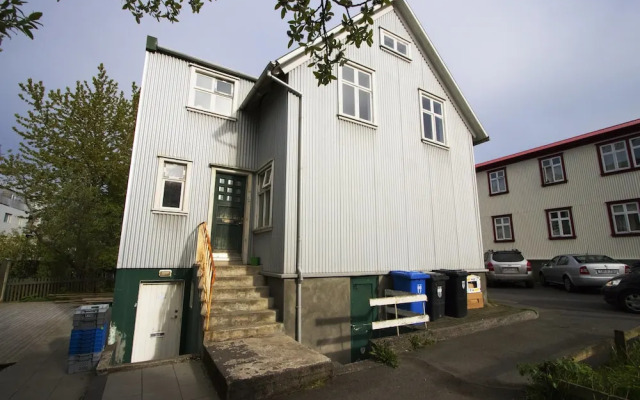 Apartment N24B