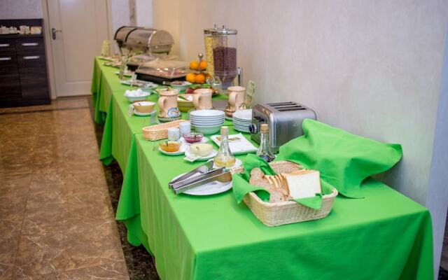 Green Park Hotel