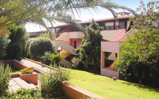 Apartment in Porto Rotondo with bar