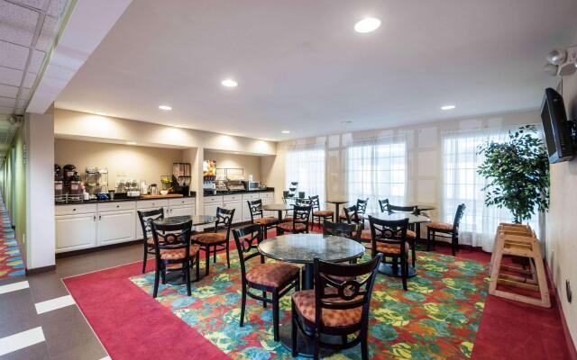 MainStay Suites