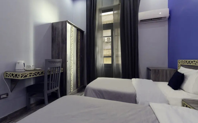 Australian Deluxe Hostel