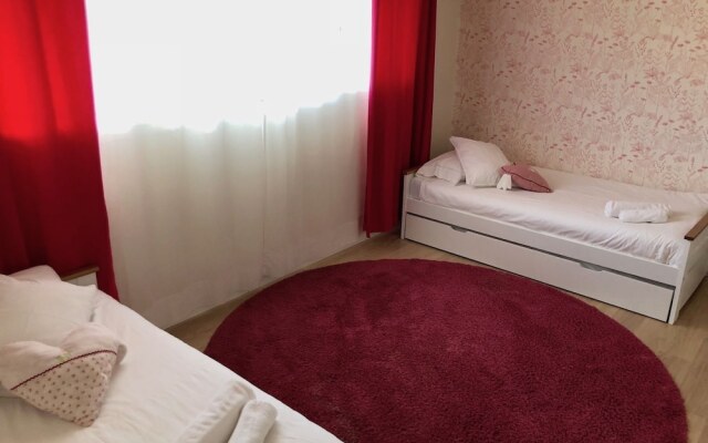 El Puntal by Somo Villas