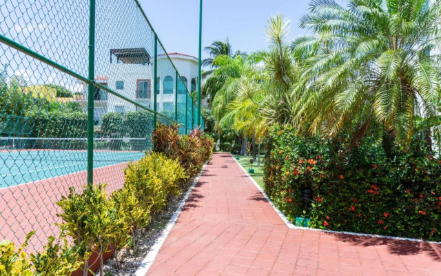 Paseo Del Sol by Bric