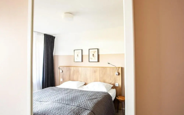 Luxorious Villa s for 22 Persons