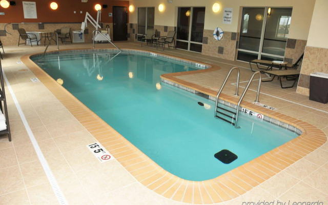 Holiday Inn Express & Suites Clinton by IHG