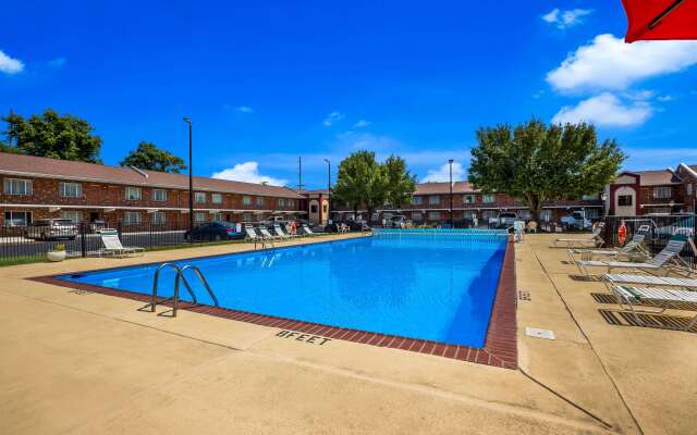 Quality Inn & Suites Millville