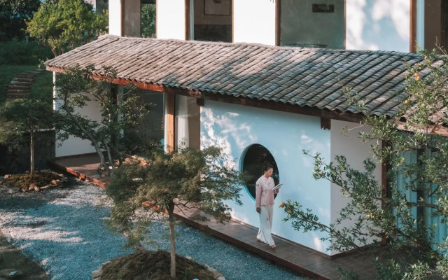 Emeishan Hetang Yunqi Tangquan Homestay