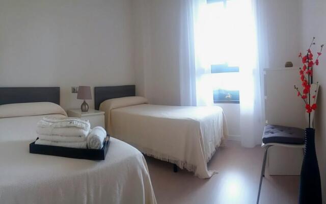 Malaga 103327 2 Bedroom Apartment By Mo Rentals