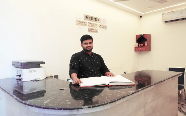 Hotel Right Palace And Banquet