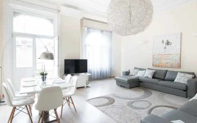 Budapest Easy Flat - Basilica Lux