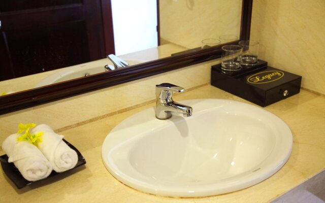 Legacy Riverside Danang Hotel