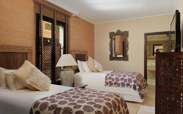 Royal Garden Villas & Spa