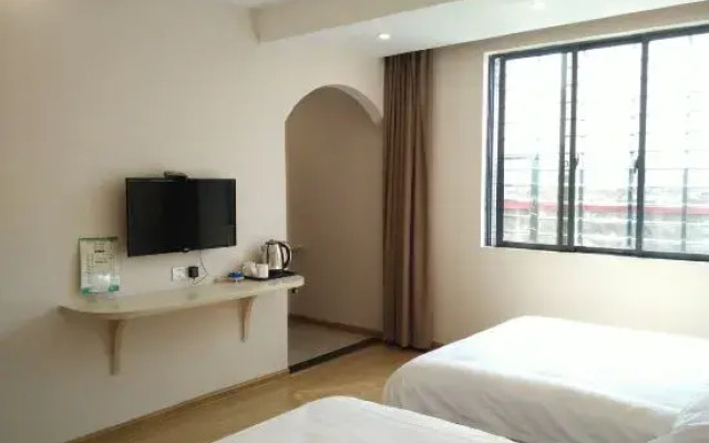 Orange Hotel