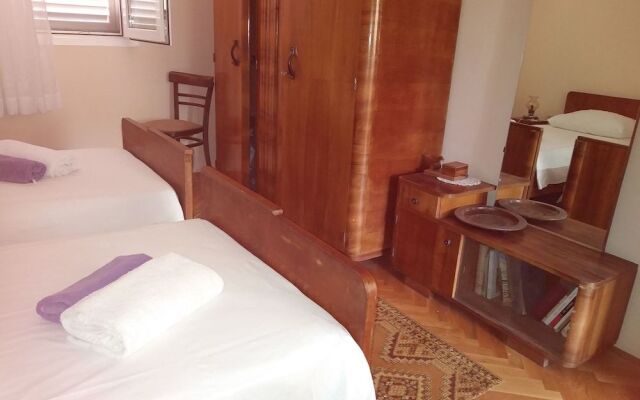 Rooms Brezak