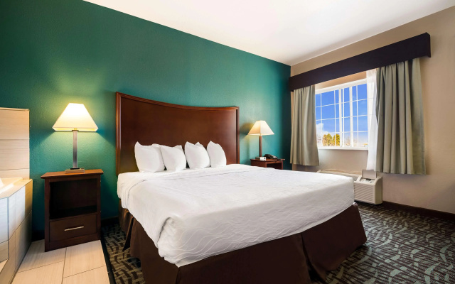 SureStay Plus Hotel by Best Western Topeka Northwest