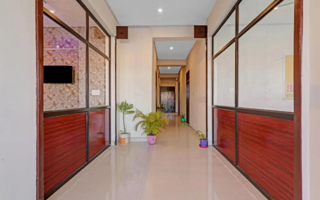 Collection O 87450 Hotel Olivia In