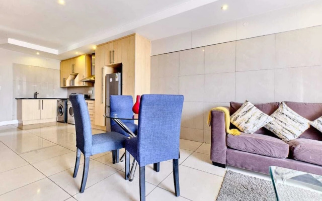 Glammys Suites at Hydro